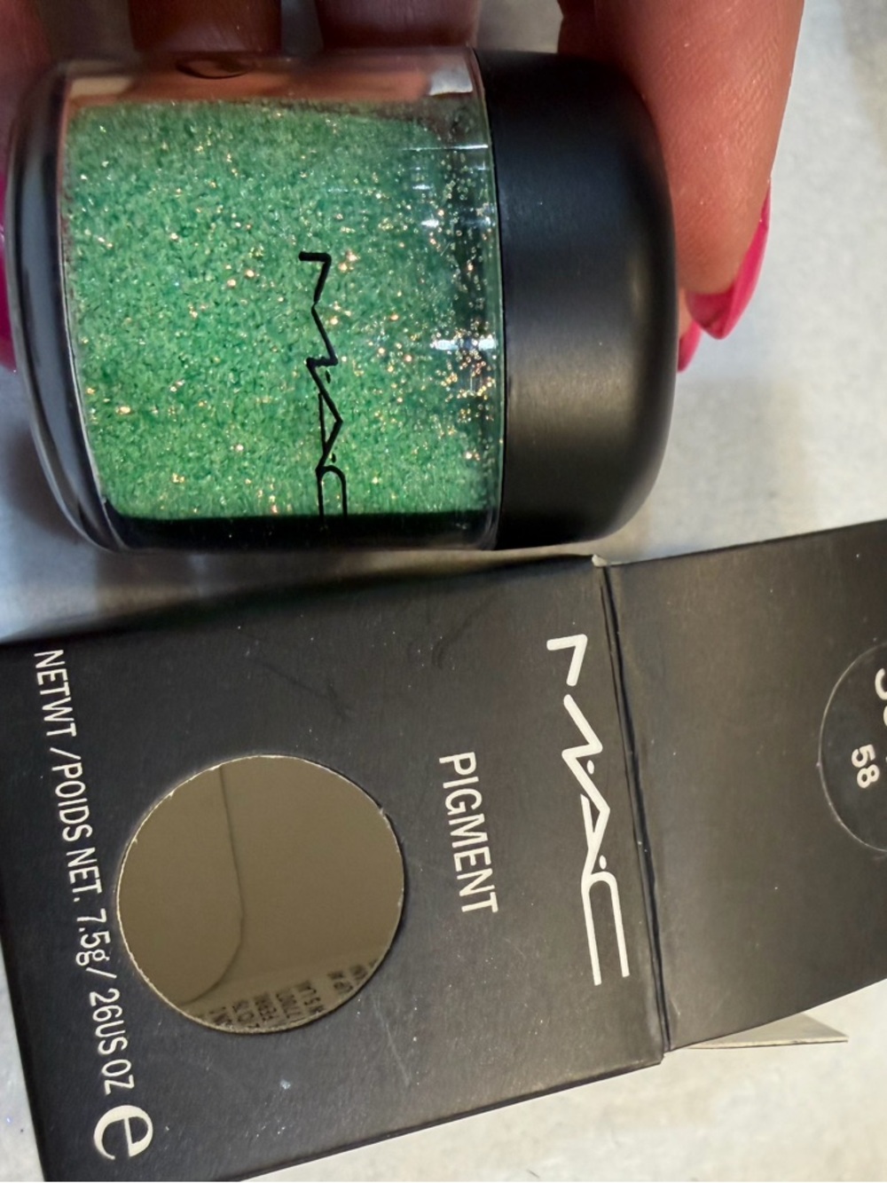 MAC Shimmering Mint Green Loose Pigment Sequin 58 -New